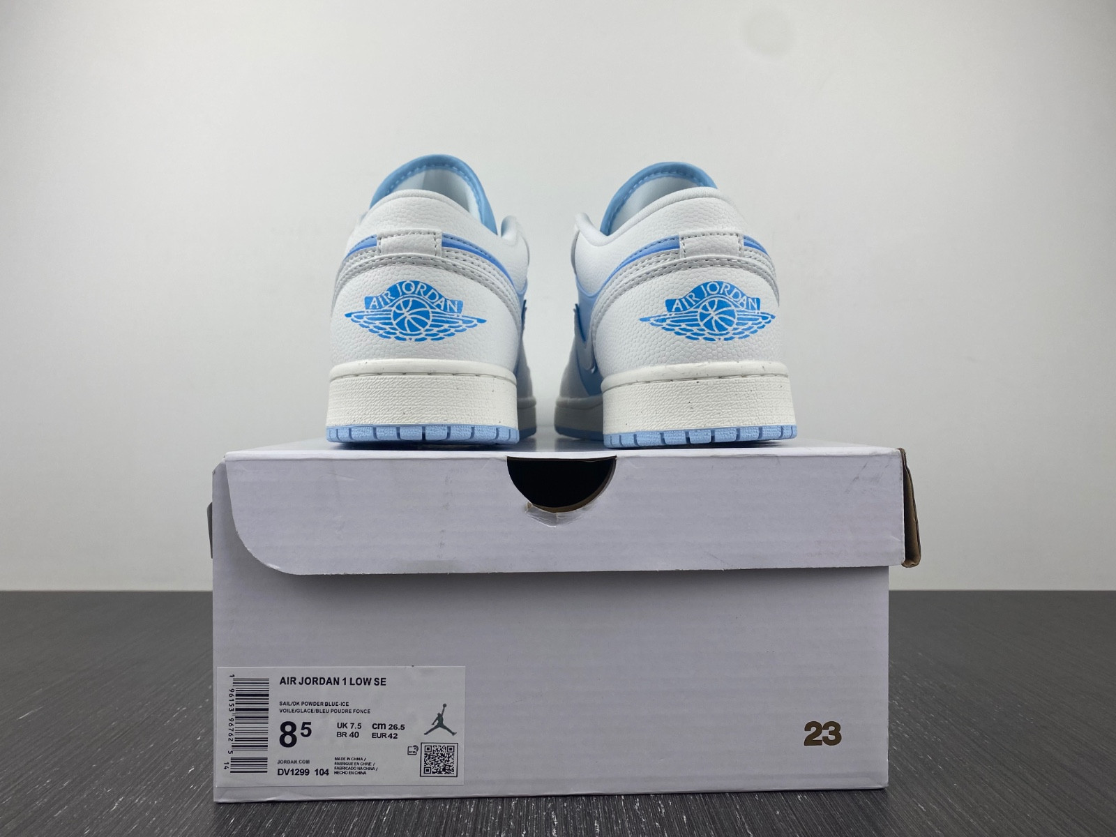 Jordan 1 Low SE Reverse Ice Blue (W) - DV1299-104