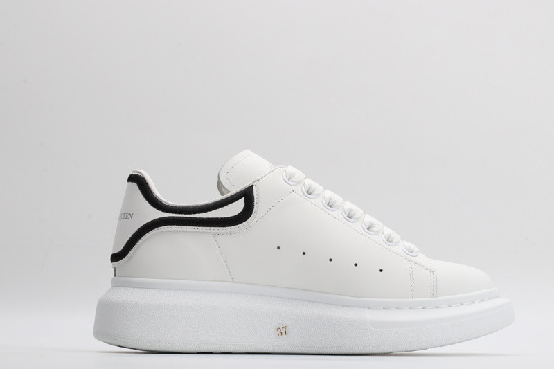 ALEXANDER MCQUEEN SNEAKER