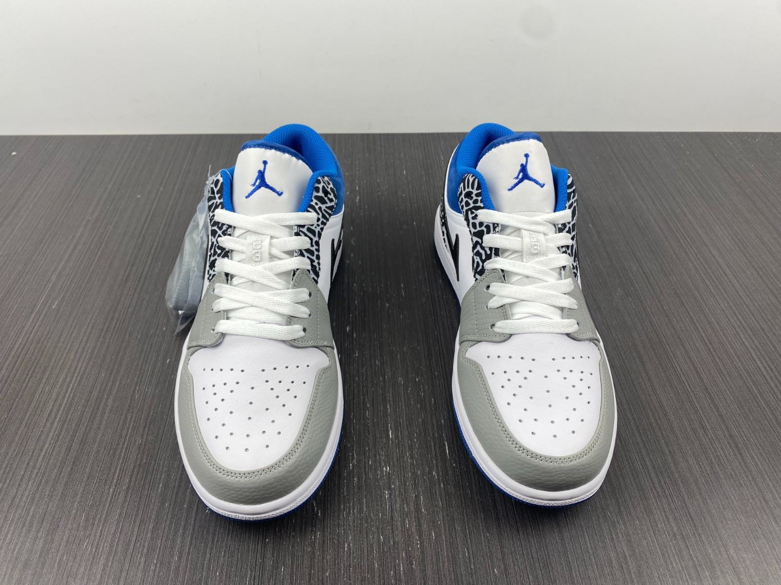 Jordan 1 Low SE True Blue DM1199-140