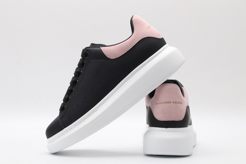 ALEXANDER MCQUEEN SNEAKER