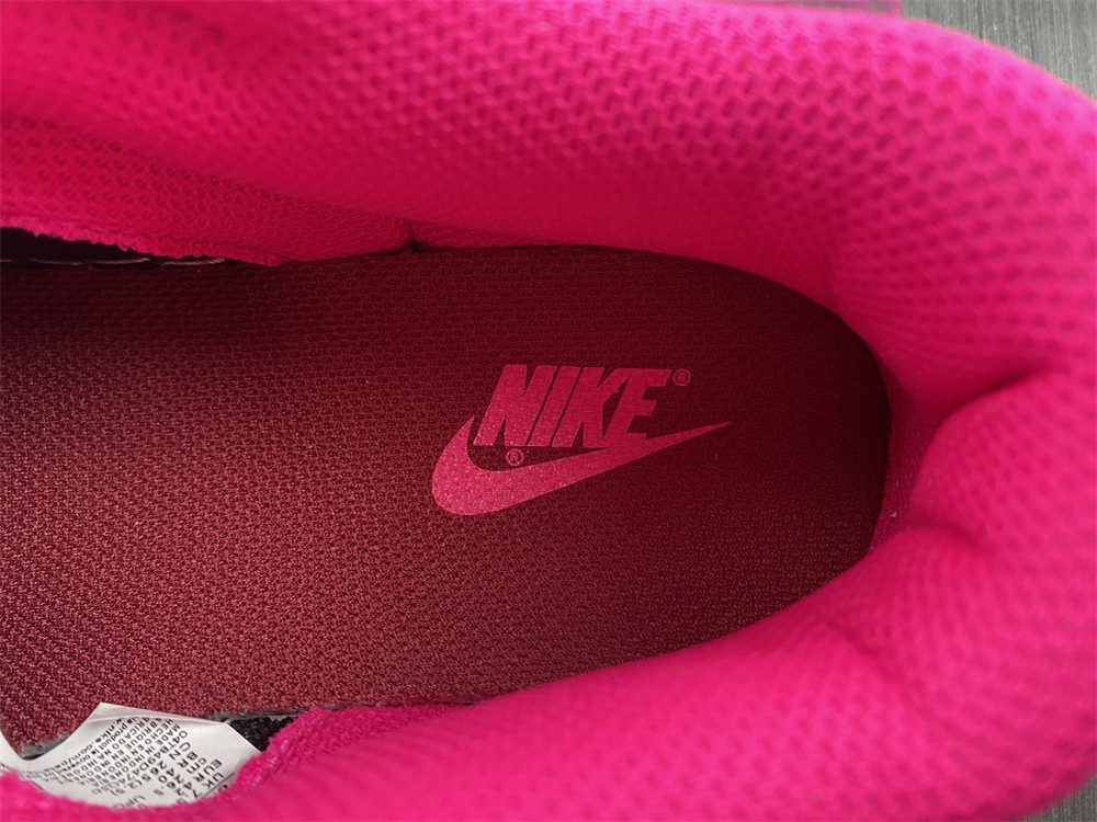 Nike Dunk Low Valentine