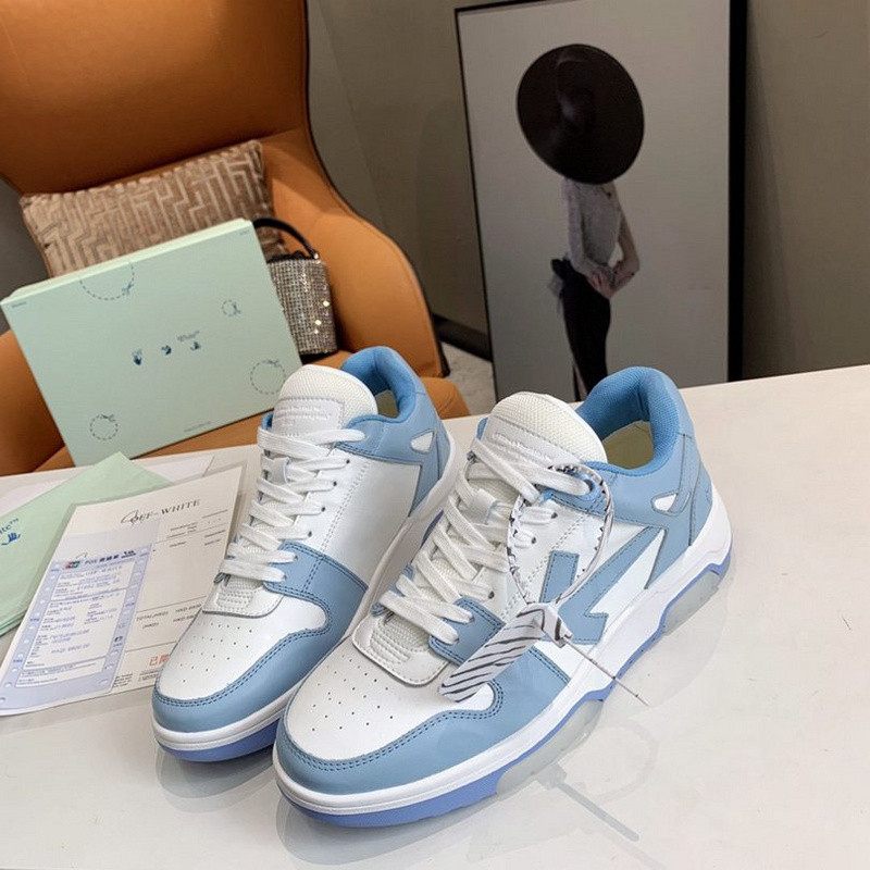 Off-White c/o Virgil Abloh