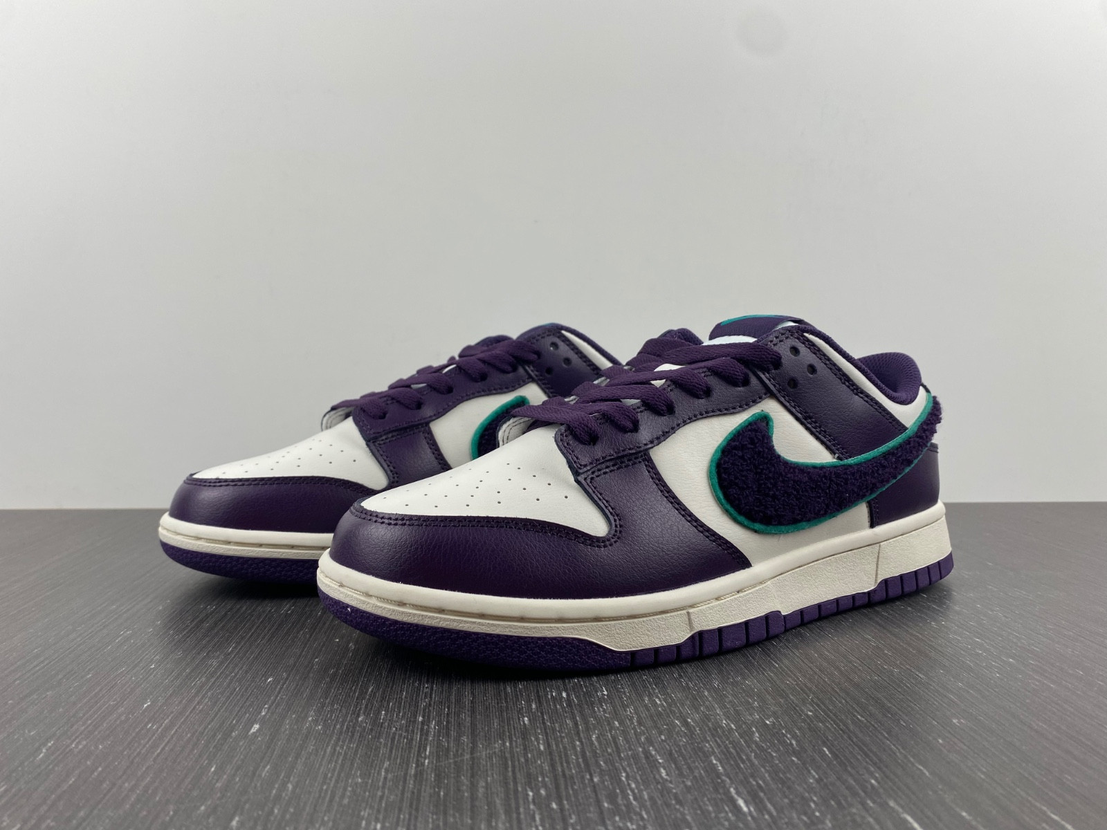 Nike Dunk Low Chenille White Purple DQ7683-100