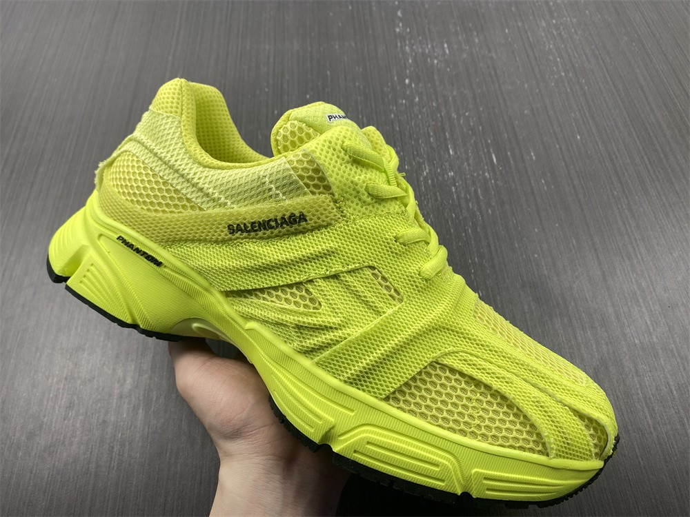 Ba*len*cia*ga phantom sneaker