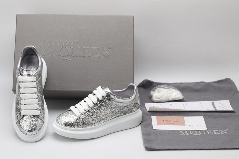 ALEXANDER MCQUEEN SNEAKER