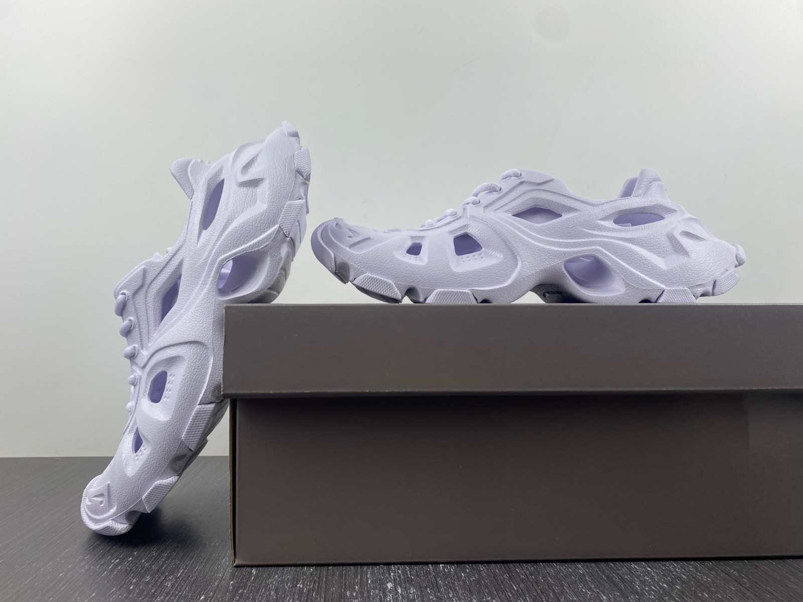 Ba*len*cia*ga blc* hd lace-up sneaker 702416w3ces0102