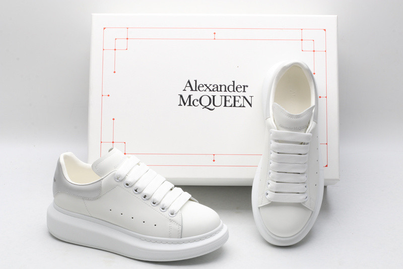 ALEXANDER MCQUEEN SNEAKER