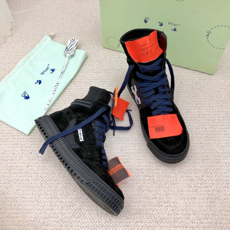 Off-White c/o Virgil Abloh