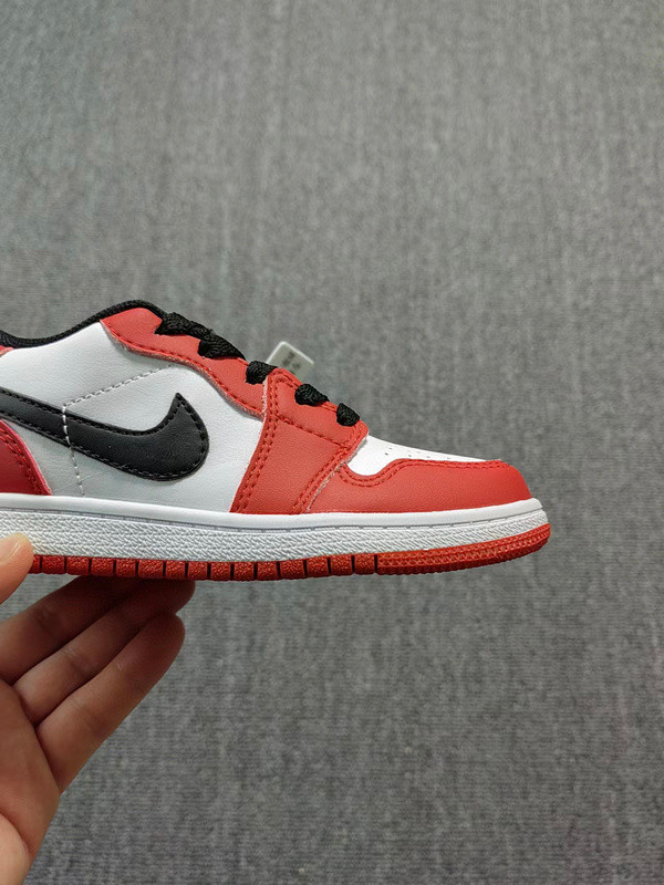 AIR JORDAN 1 KIDS SHOES
