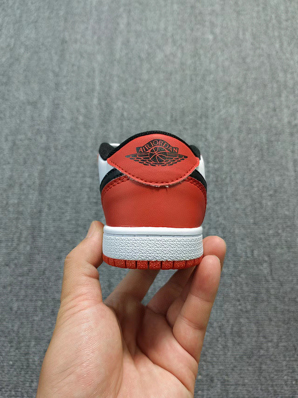 AIR JORDAN 1 KIDS SHOES