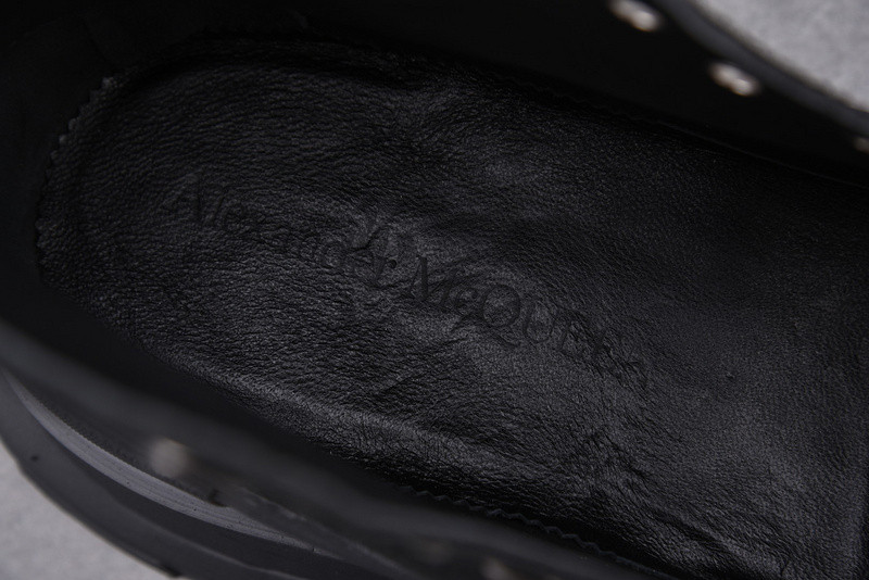 ALEXANDER MCQUEEN SNEAKER