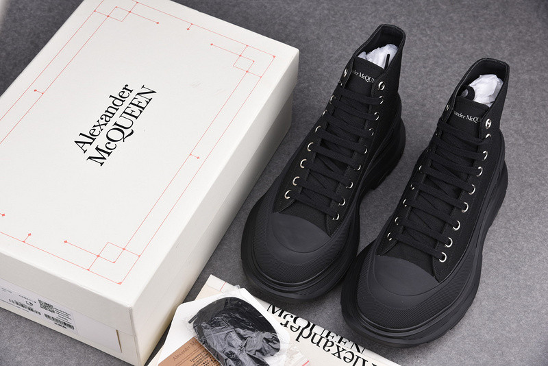 ALEXANDER MCQUEEN SNEAKER
