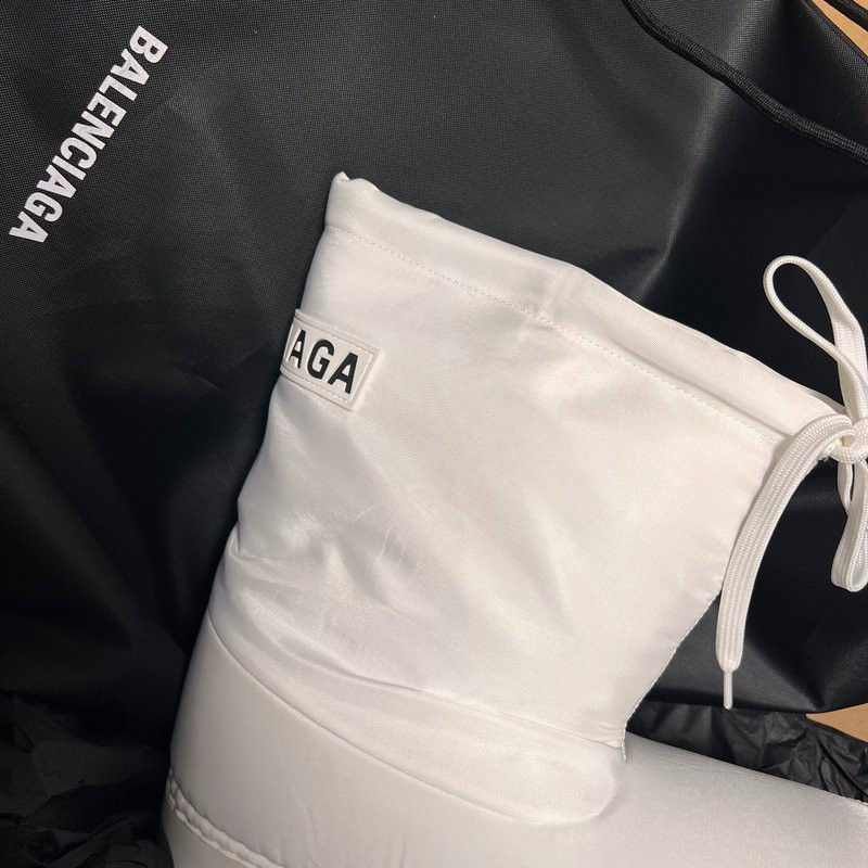 Balenciaga Alaska Low Boot in white nylon