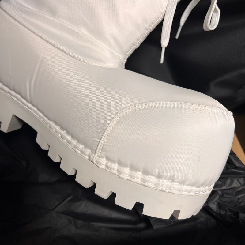 Balenciaga Alaska Low Boot in white nylon