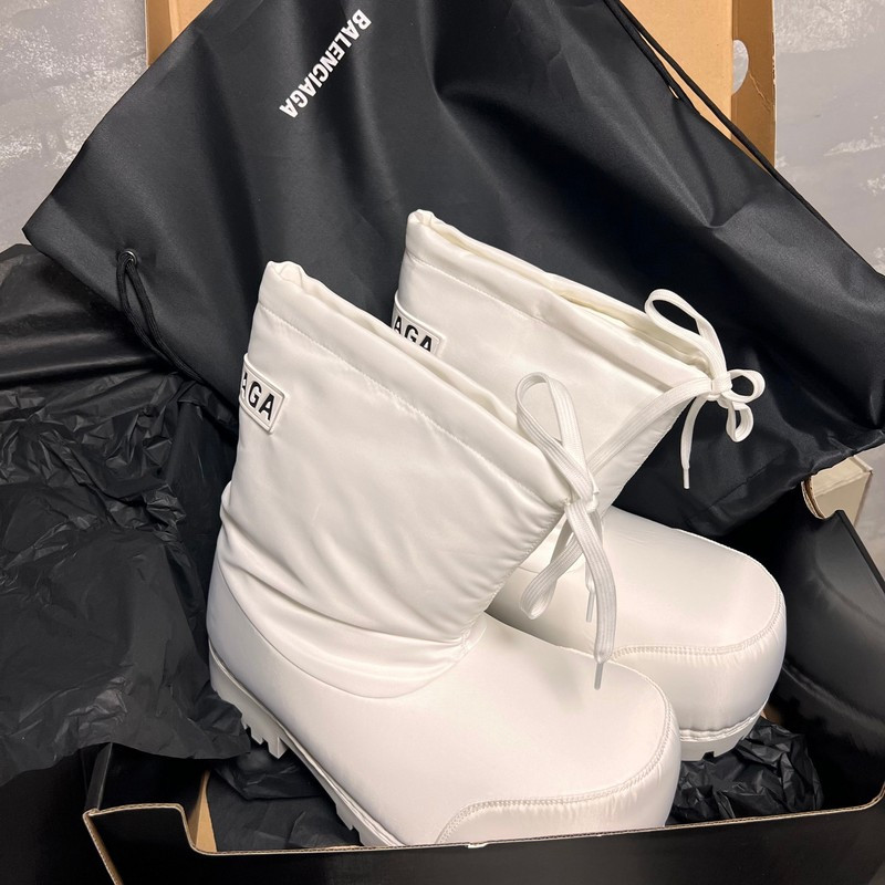 Balenciaga Alaska Low Boot in white nylon
