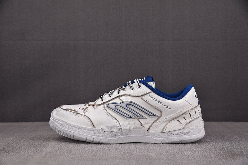 Balenciaga Hamptons Worn-Out White / Dark Blue