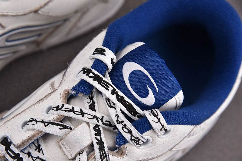 Balenciaga Hamptons Worn-Out White / Dark Blue