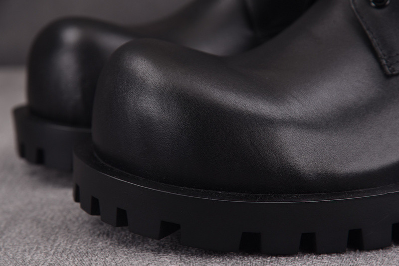Balenciaga Sergent Derby BLACK