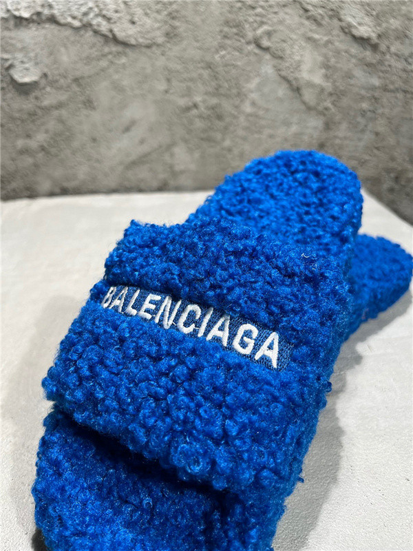 BALENCIAGA SLIDES