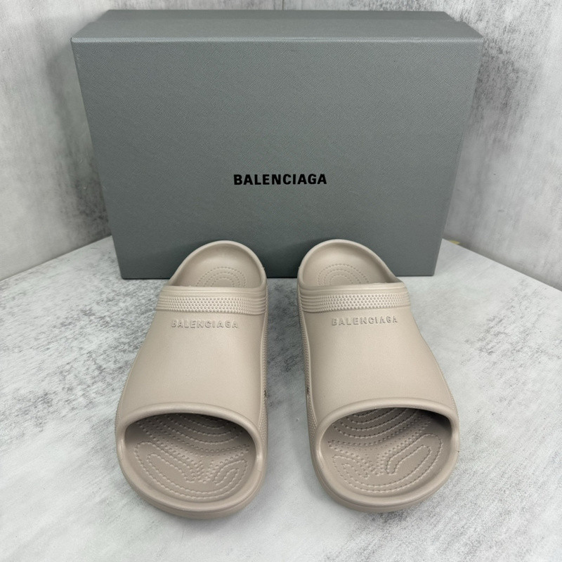 BALENCIAGA SLIDES