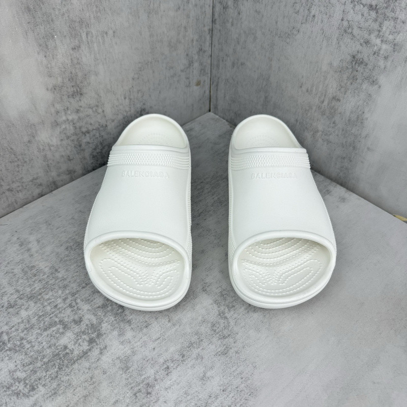 BALENCIAGA SLIDES