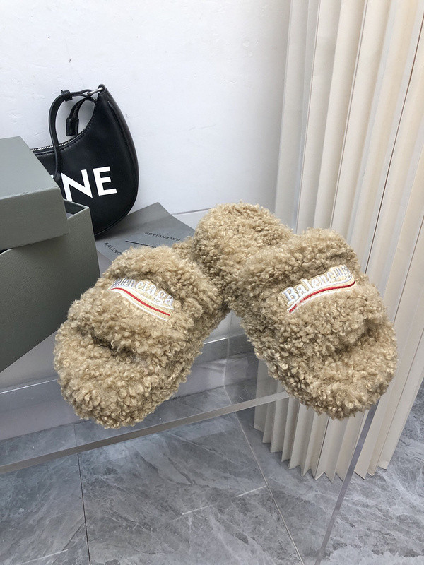 BALENCIAGA SLIDES
