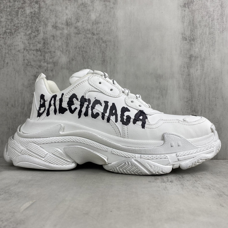 BALENCIAGA TRIPLE S