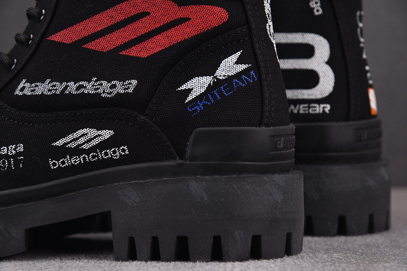 BALENCIAGA STRIKE COMBAT BOOT