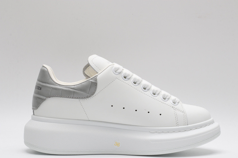 ALEXANDER MCQUEEN SNEAKER