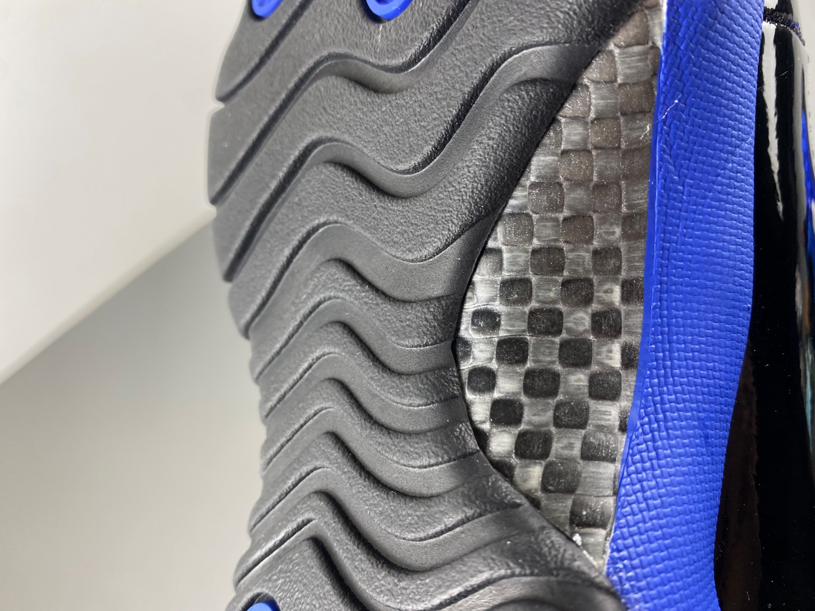 Air Jordan 11 Retro Blue CT8012-400