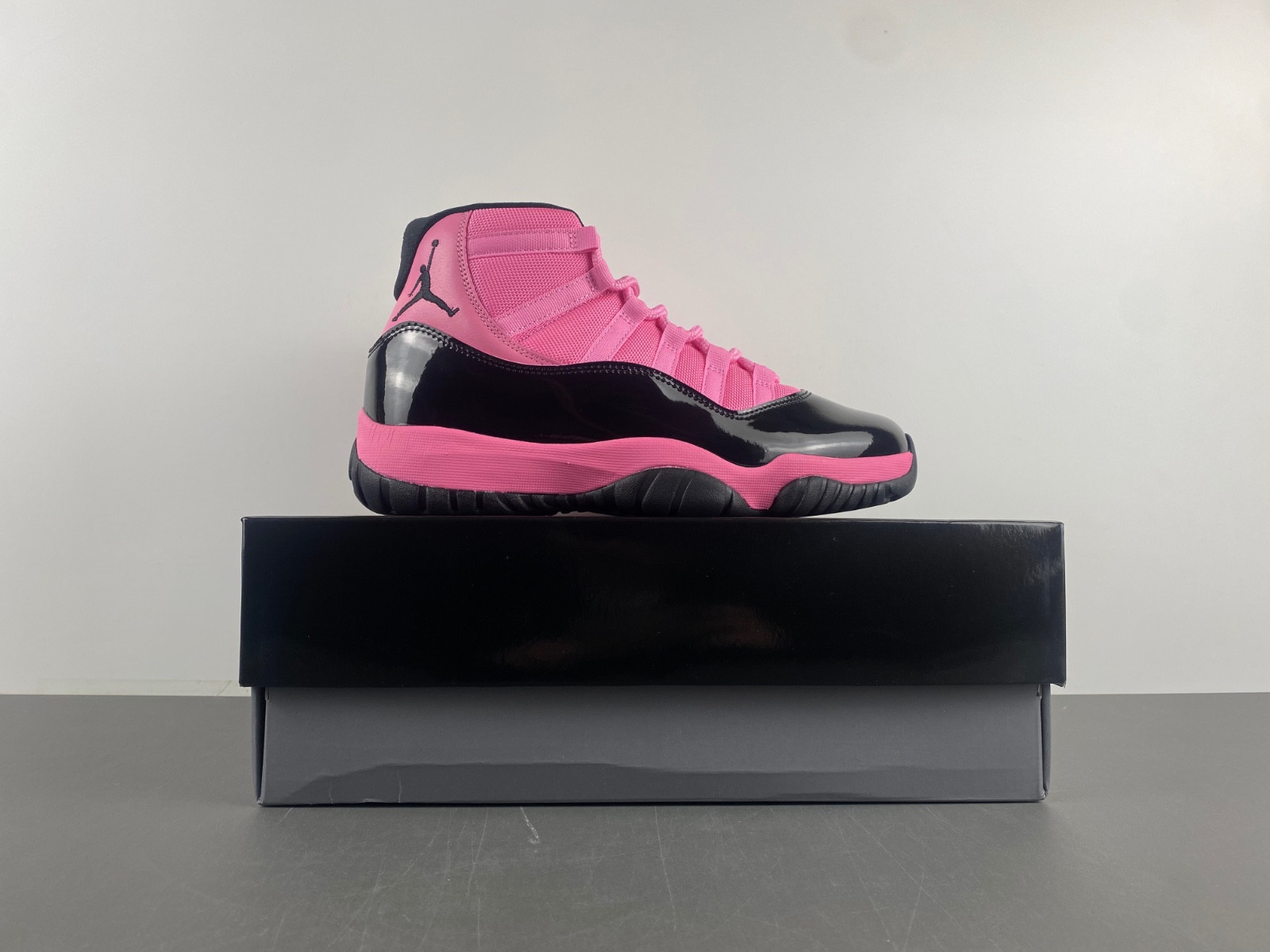 Air Jordan 11 Custom “Pink and Black” CT8012 500