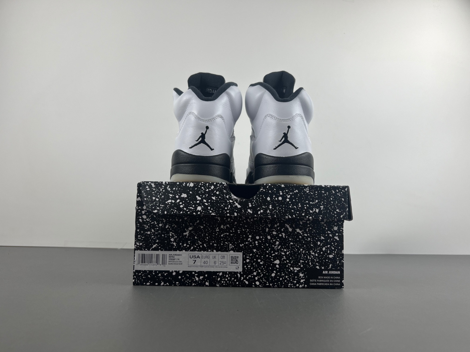 Air Jordan 5 "White/Black" DD0587-110