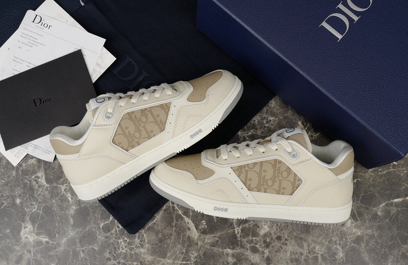 DIOR SNEAKERS