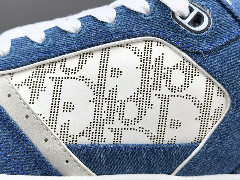 DIOR SNEAKERS
