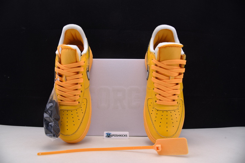 NIKE OW X AIR FORCE 1 LOW UNIVERSITY GOLD DD1876-700