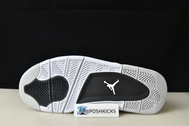 Air Jordan 4 “Military Black” DH6927-111