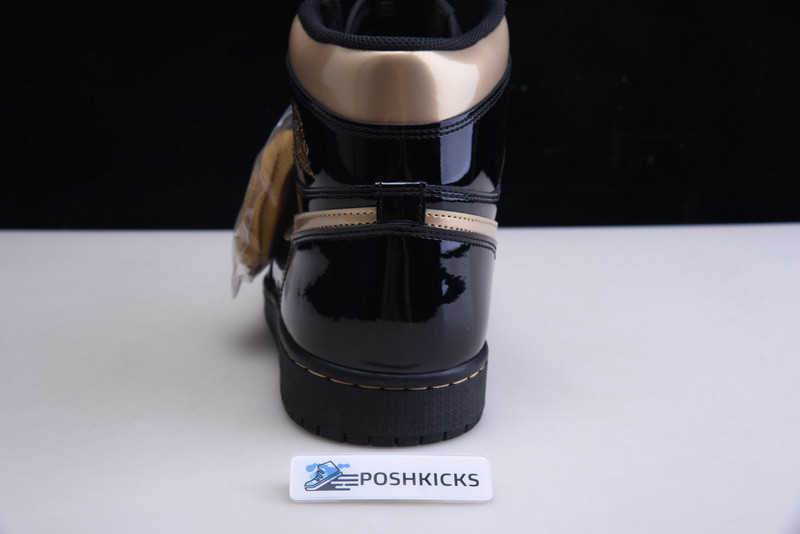 AIR JORDAN 1 HIGH OG PATENT ‘BLACK GOLD’ 555088-032