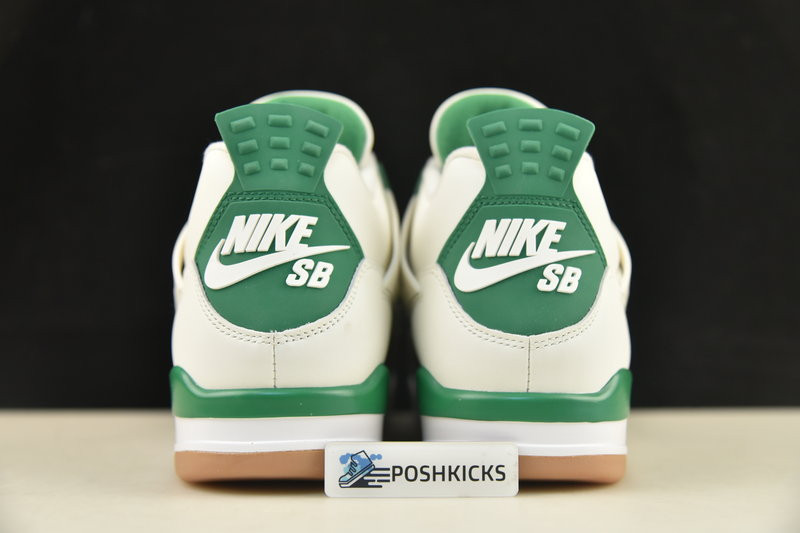 NIKE SB X AIR JORDAN 4 “PINE GREEN” DR5415-103