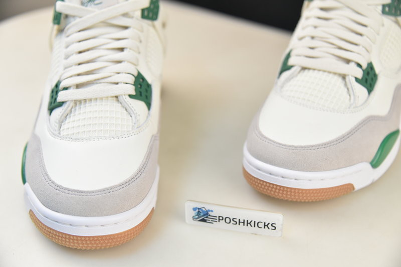 NIKE SB X AIR JORDAN 4 “PINE GREEN” DR5415-103