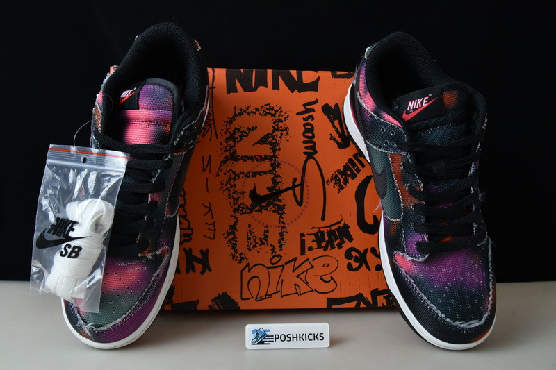 Nike Dunk Low Graffiti Pink DM0108-002