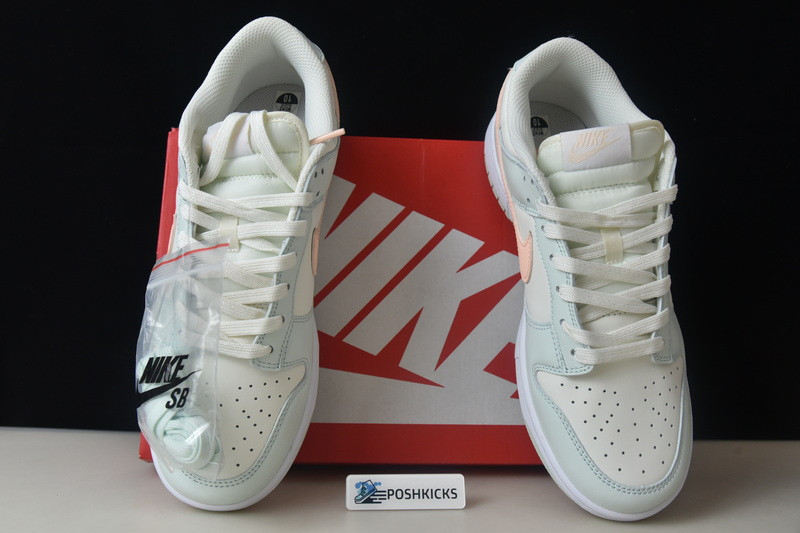 Nike Dunk Low Barely Green (W) DD1503-104