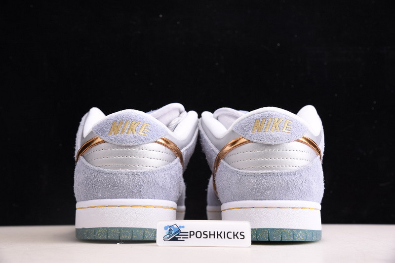 Sean Cliver x Dunk SB Low DC9936-100