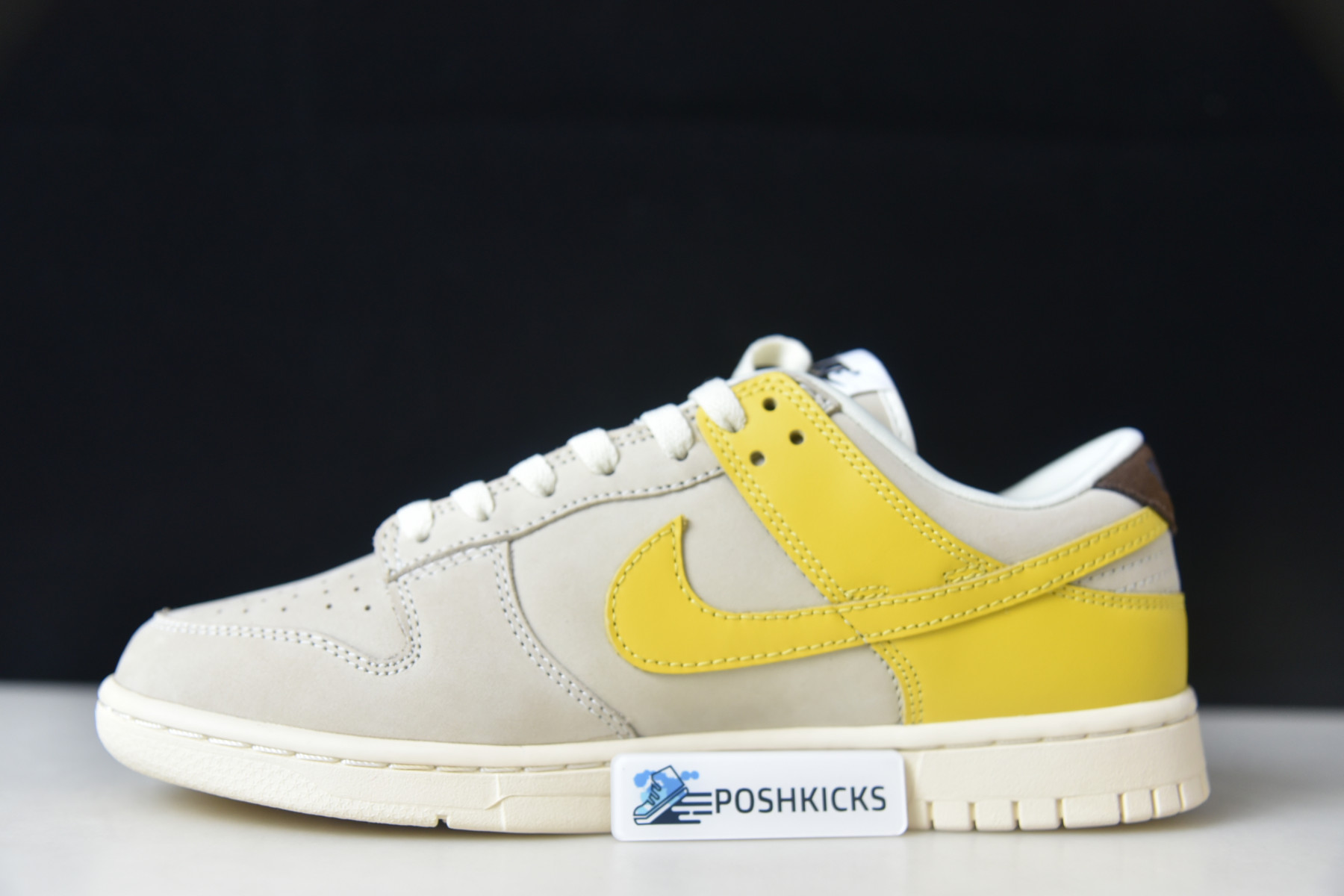 Nike Dunk Low Banana DR5487-100