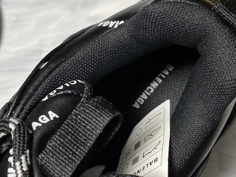Ba*len*cia*ga triple s sneakers (black with logo) 536737 w2fa1 1090