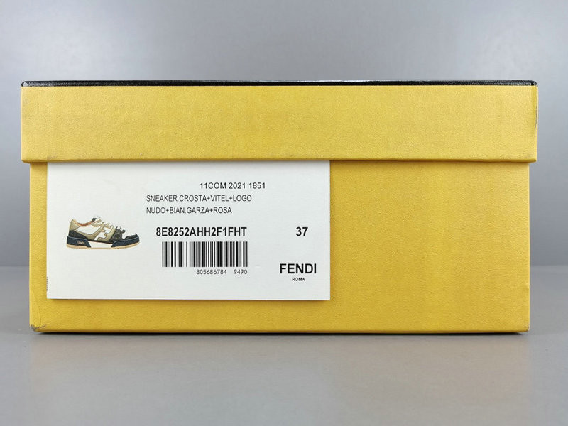 FENDI SNEAKERS