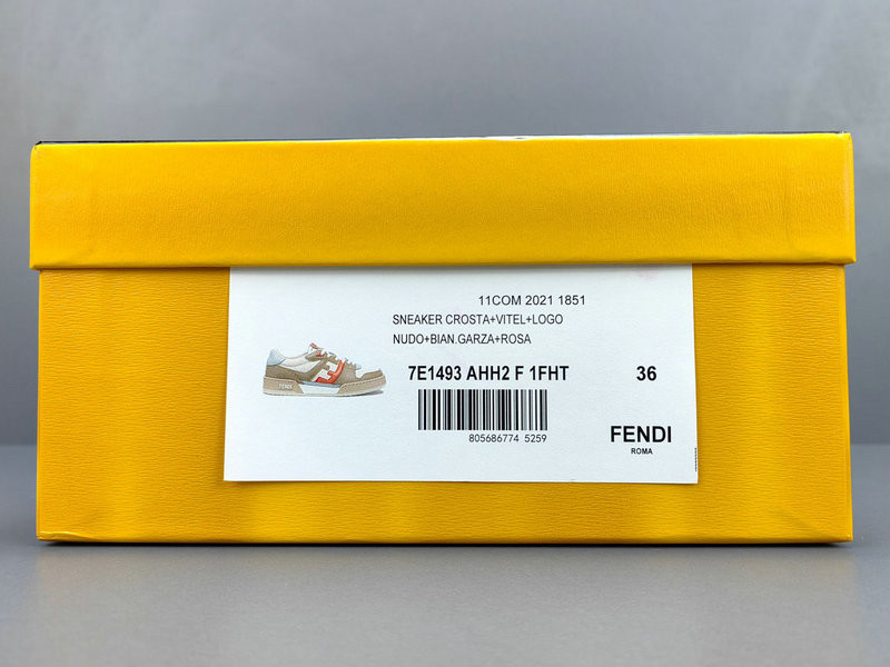 FENDI SNEAKERS