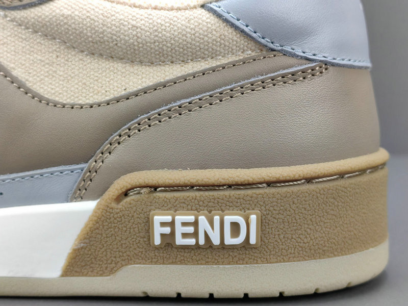 FENDI SNEAKERS