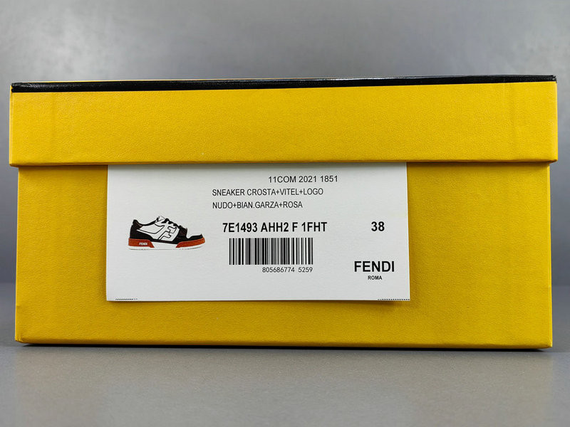 FENDI SNEAKERS