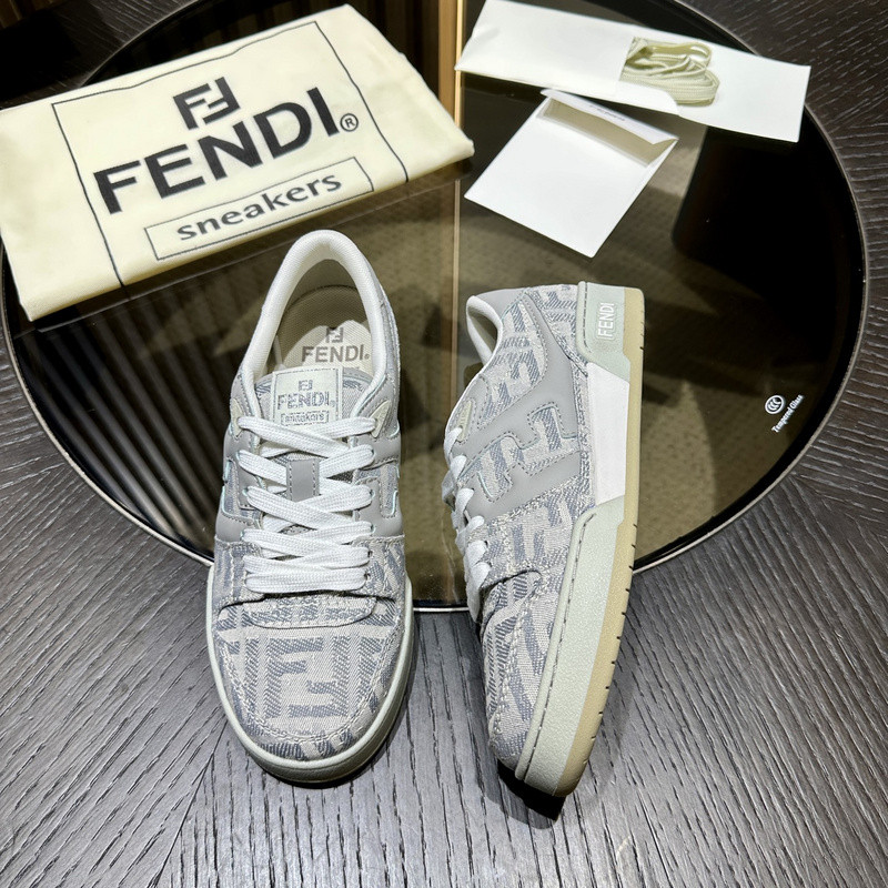 FENDI SNEAKERS
