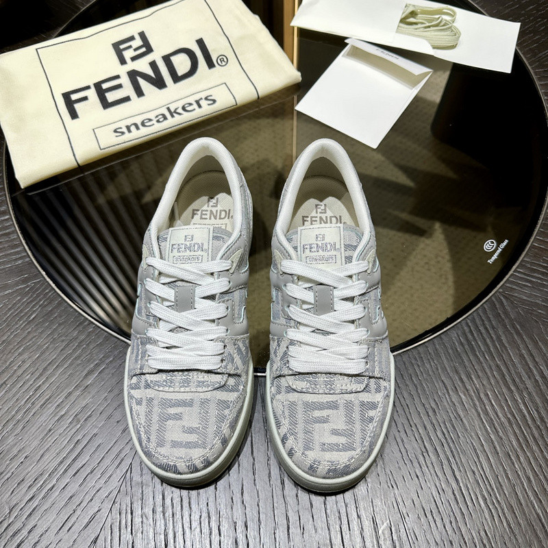 FENDI SNEAKERS